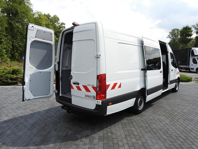 Mercedes-Benz SPRINTER FURGON BRYGADÓWKA 5 MIEJSC TEMPOMAT NAWIGACJA KLIMATYZ - حافلة صغيرة, ميكروباص: صور 3 Mercedes-Benz SPRINTER FURGON BRYGADÓWKA 5 MIEJSC TEMPOMAT NAWIGACJA KLIMATYZ - حافلة صغيرة, ميكروباص: صور 3
