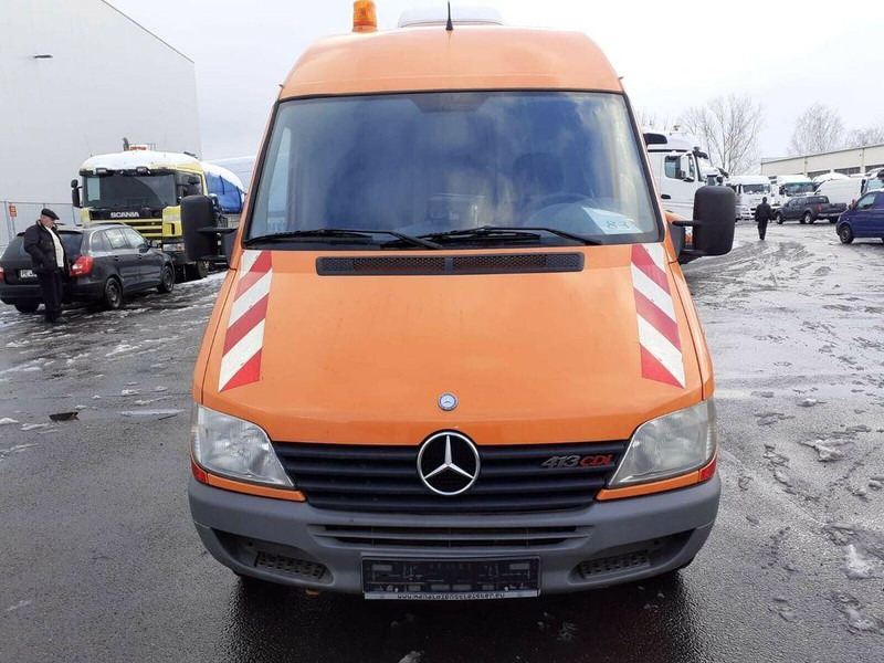 Mercedes-Benz Sprinter 413 - فراغ شاحنة: صور 2 Mercedes-Benz Sprinter 413 - فراغ شاحنة: صور 2