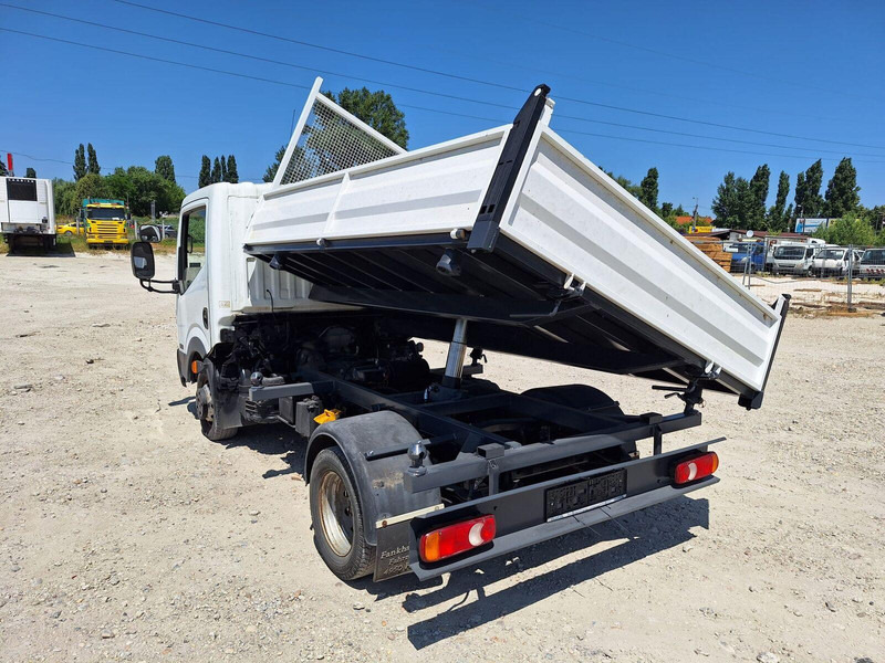 Nissan Cabstar 2,5 TDi - 3 sided Tipper - قلاب صغير: صور 5 Nissan Cabstar 2,5 TDi - 3 sided Tipper - قلاب صغير: صور 5