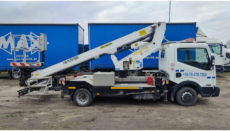 Nissan Cabstar 2,5 tdi - Palfinger P200 TXE - 20m - شاحنة, شاحنة كرين: صور 5 Nissan Cabstar 2,5 tdi - Palfinger P200 TXE - 20m - شاحنة, شاحنة كرين: صور 5