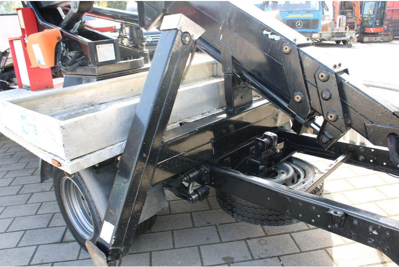 Nissan Cabstar E 120 Sequani Z20 - 20 meter - شاحنة, شاحنة كرين: صور 5 Nissan Cabstar E 120 Sequani Z20 - 20 meter - شاحنة, شاحنة كرين: صور 5