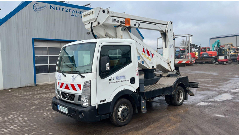Nissan Palfinger P200A-NC 17m - شاحنة, شاحنة كرين: صور 1 Nissan Palfinger P200A-NC 17m - شاحنة, شاحنة كرين: صور 1