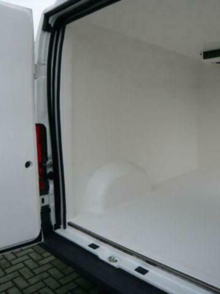 Peugeot Boxer BlueHDI 35 L2H2 Hűtős furgon Frigosoft 4500 - الشاحنات الصغيرة المبردة: صور 4 Peugeot Boxer BlueHDI 35 L2H2 Hűtős furgon Frigosoft 4500 - الشاحنات الصغيرة المبردة: صور 4