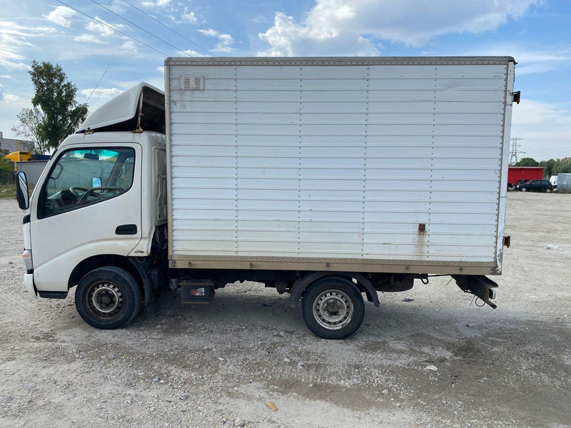 Toyota Dyna 100 3,0 D - Koffer - الشاحنات الصغيرة صندوق مغلق: صور 5 Toyota Dyna 100 3,0 D - Koffer - الشاحنات الصغيرة صندوق مغلق: صور 5