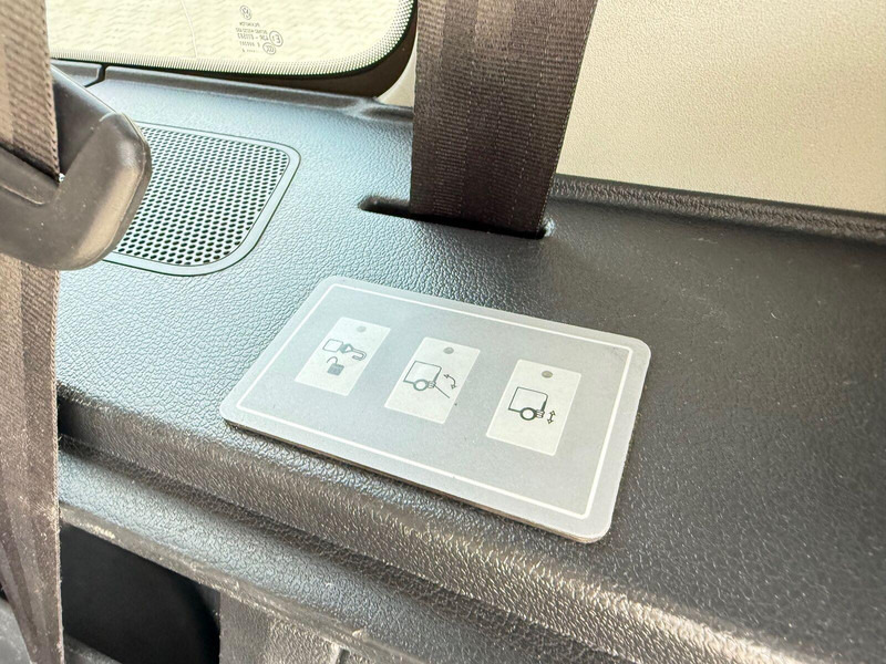 Volkswagen Caddy 2.0 TDI (7-Si.) DSG Maxi Family - سيارة: صور 4 Volkswagen Caddy 2.0 TDI (7-Si.) DSG Maxi Family - سيارة: صور 4