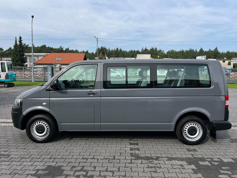 Volkswagen Transporter T5 Brygadówka, Osobowy, 9-miejsc, Jeden Właściciel, - حافلة صغيرة, ميكروباص: صور 2 Volkswagen Transporter T5 Brygadówka, Osobowy, 9-miejsc, Jeden Właściciel, - حافلة صغيرة, ميكروباص: صور 2