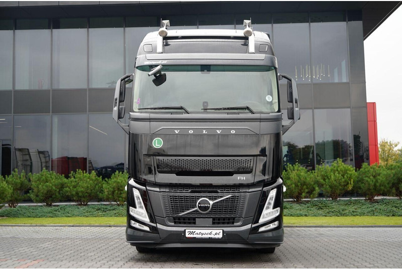 Volvo FH 500 / 2025 ROK / 88 TYS KM / XXL / I-SHIFT - شاحنة جرار: صور 3 Volvo FH 500 / 2025 ROK / 88 TYS KM / XXL / I-SHIFT - شاحنة جرار: صور 3