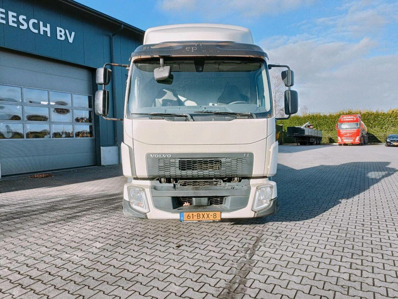 Volvo FL210 - Platform truck - شاحنات مسطحة: صور 4 Volvo FL210 - Platform truck - شاحنات مسطحة: صور 4