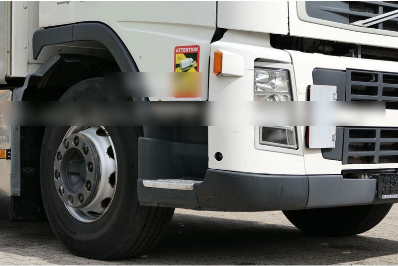 شاحنة ستارة Volvo FM 300 - Curtain side truck: صور 17