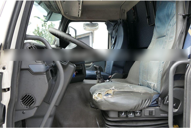 شاحنة ستارة Volvo FM 300 - Curtain side truck: صور 19