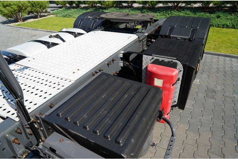 شاحنة جرار Volvo FM 380 / PEŁNY ADR / NISKA KABINA / DZIENNA KABINA / SPROWADZONY: صور 12 شاحنة جرار Volvo FM 380 / PEŁNY ADR / NISKA KABINA / DZIENNA KABINA / SPROWADZONY: صور 12