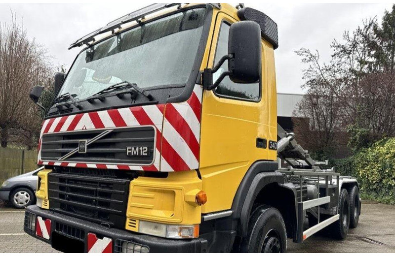 Volvo FM12 6x6 Hook lift - شاحنة ذات الخطاف: صور 4 Volvo FM12 6x6 Hook lift - شاحنة ذات الخطاف: صور 4