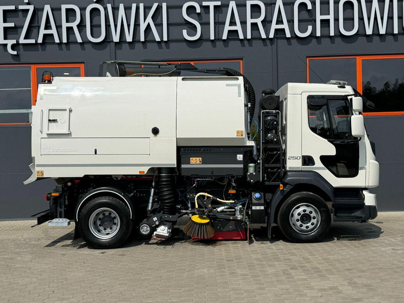 Volvo VOLVO FL 15.250 Euro 6 // zamiatarka dwustronna JOHNSTON VT652 - سياره كنس شوارع: صور 5 Volvo VOLVO FL 15.250 Euro 6 // zamiatarka dwustronna JOHNSTON VT652 - سياره كنس شوارع: صور 5