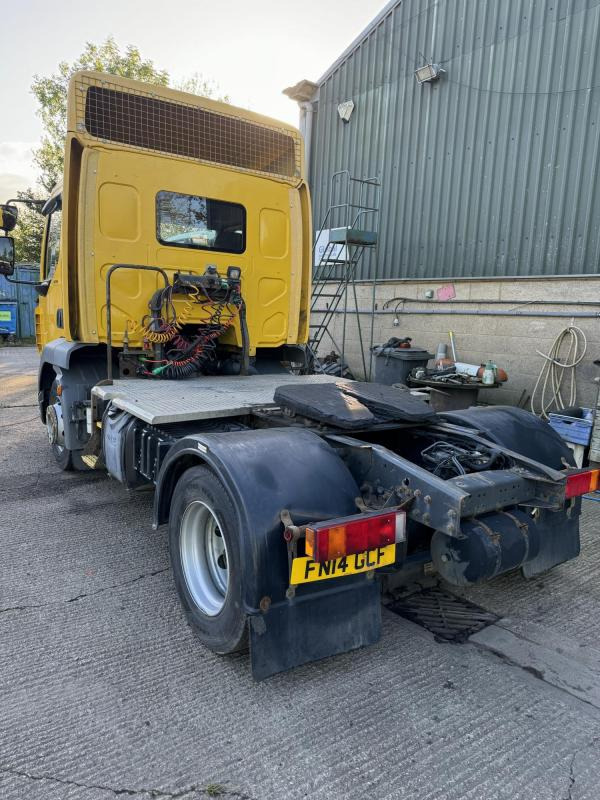 DAF LF 250 FT Urban Artic 4x2 Day Cab Urban Artic euro 6 - شاحنة جرار: صور 3 DAF LF 250 FT Urban Artic 4x2 Day Cab Urban Artic euro 6 - شاحنة جرار: صور 3