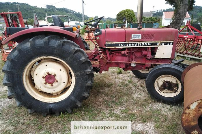 INTERNATIONAL 433 SA 4X2 | 2.5 diesel | brand new tyres | - جرار: صور 3 INTERNATIONAL 433 SA 4X2 | 2.5 diesel | brand new tyres | - جرار: صور 3