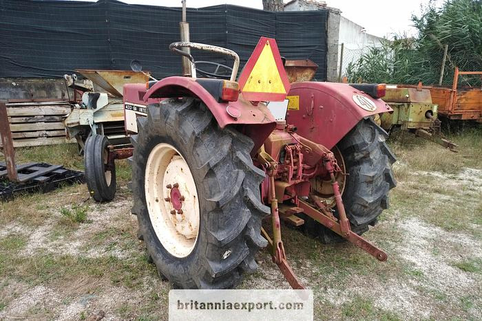 International 433 SA 4X2 | 2.5 diesel | brand new tyres | - جرار: صور 5 International 433 SA 4X2 | 2.5 diesel | brand new tyres | - جرار: صور 5