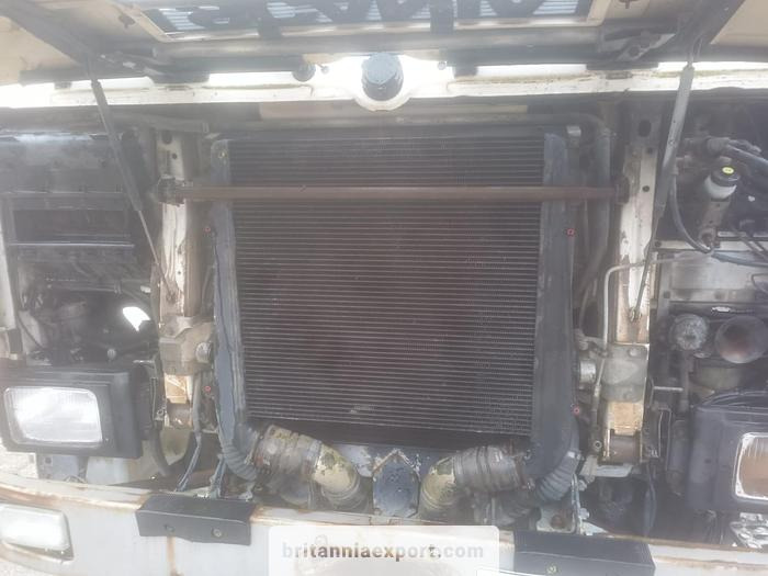 SCANIA P93H 280 6x2 10 Tyres Flatbed Truck – 26 Ton | On springs - شاحنات مسطحة: صور 2 SCANIA P93H 280 6x2 10 Tyres Flatbed Truck – 26 Ton | On springs - شاحنات مسطحة: صور 2