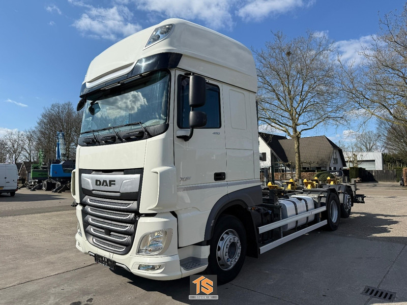 DAF XF 480 FAN SSC - LBW - RETARDER - BDF - KLIMA - GERMAN TRUCK - TOP! - شاحنات الحاويات / جسم علوي قابل للتغيير شاحنة: صور 1 DAF XF 480 FAN SSC - LBW - RETARDER - BDF - KLIMA - GERMAN TRUCK - TOP! - شاحنات الحاويات / جسم علوي قابل للتغيير شاحنة: صور 1