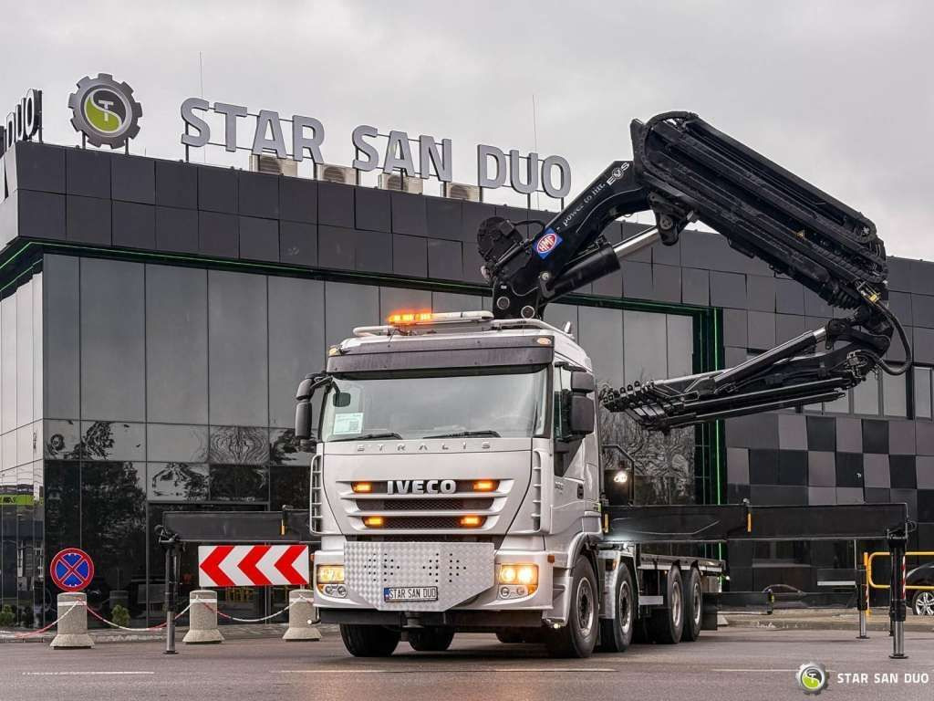 شاحنة كرين Iveco  STRALIS AS320S50Y 8x2 HMF 8520-0K6 FLY JIB Winc: صور 10
