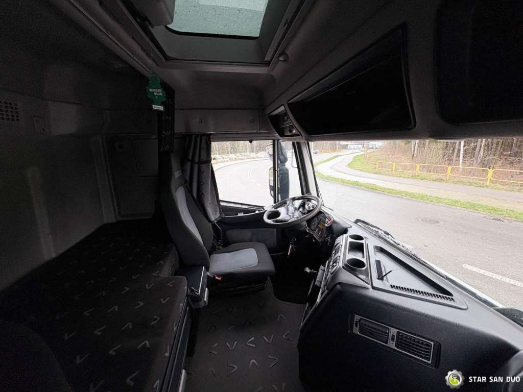 شاحنة كرين Iveco  STRALIS AS320S50Y 8x2 HMF 8520-0K6 FLY JIB Winc: صور 19