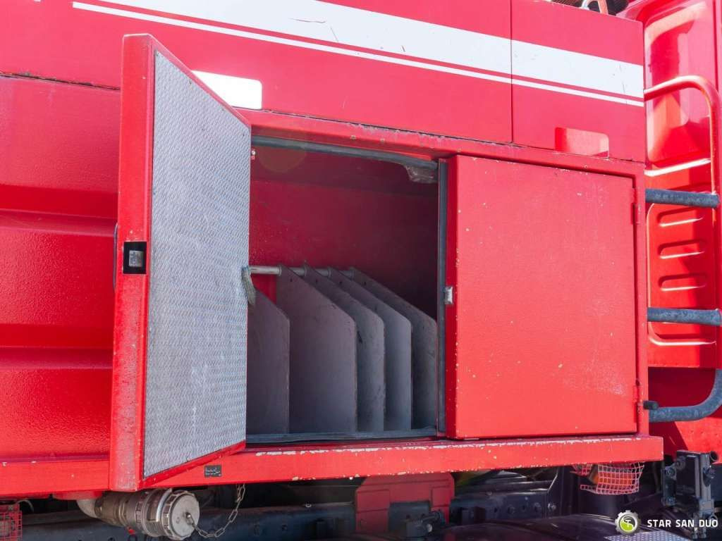 شاحنة MAN  LE220B 4x4 E  Fire Truck Feuerwehr: صور 26