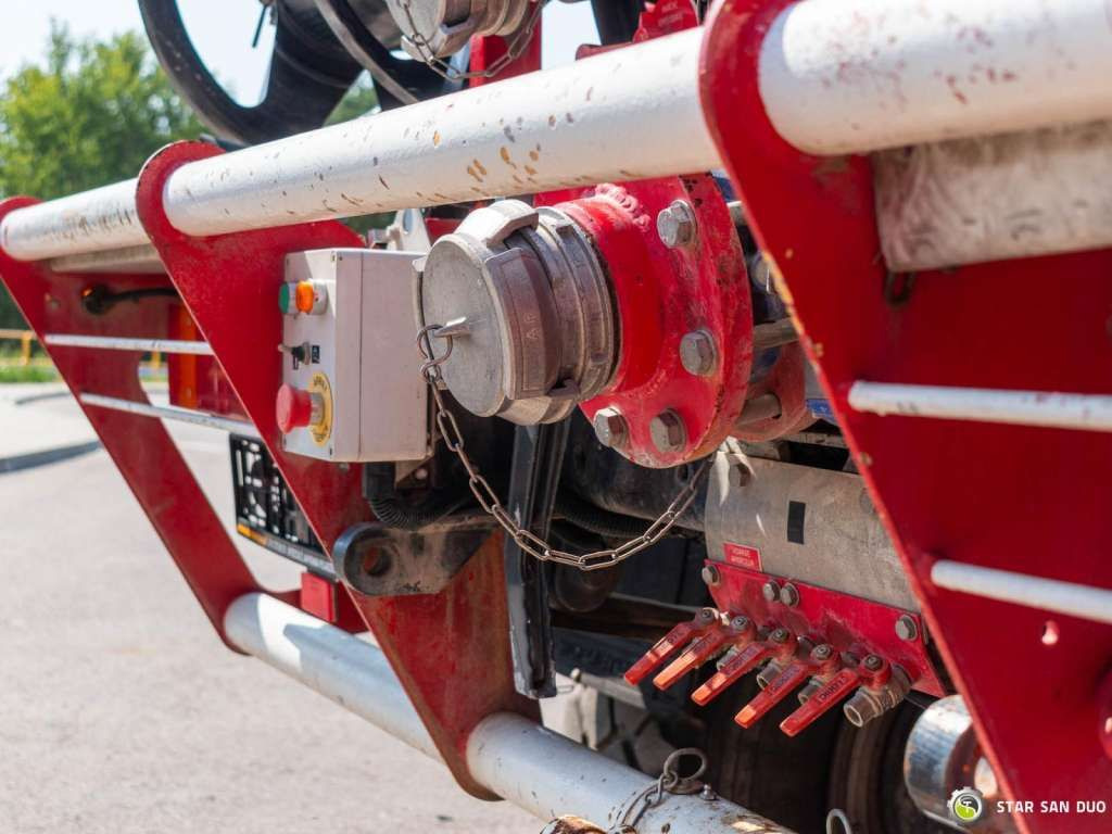 شاحنة MAN  LE220B 4x4 E  Fire Truck Feuerwehr: صور 10