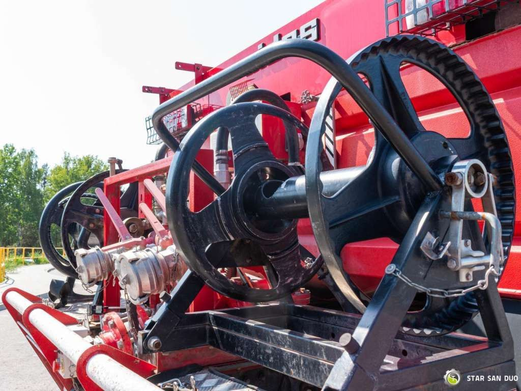شاحنة MAN  LE220B 4x4 E  Fire Truck Feuerwehr: صور 9