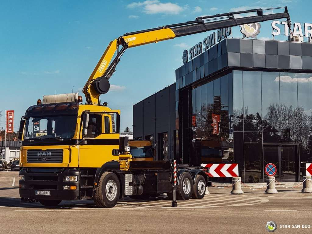 MAN TGA 18.440 6x2 FASSI F 210 A.24 Crane Rotator - شاحنة كرين: صور 1 MAN TGA 18.440 6x2 FASSI F 210 A.24 Crane Rotator - شاحنة كرين: صور 1