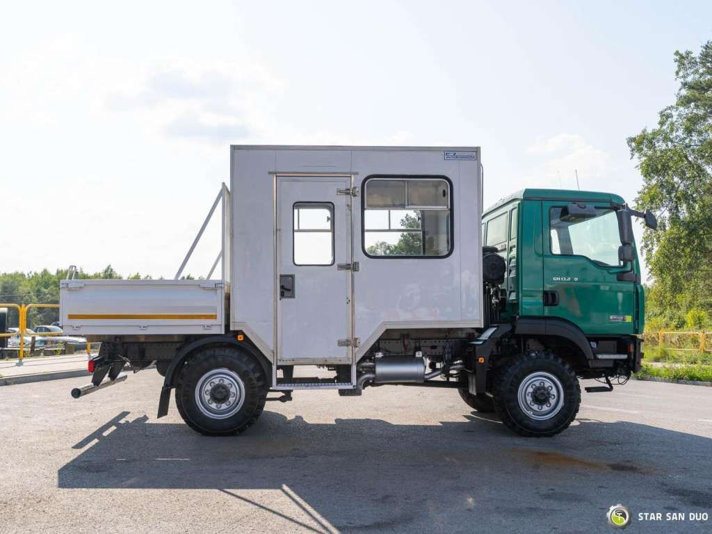 MAN TGM 13.240 4x4 BL Double Cab Camper BUS - الشاسيه شاحنة: صور 2 MAN TGM 13.240 4x4 BL Double Cab Camper BUS - الشاسيه شاحنة: صور 2