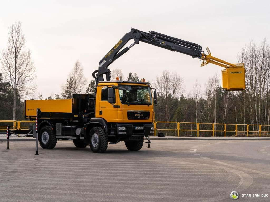 MAN TGM 18.340 4x4 PALFINGER PK 20002 CRANE BASKET MAN TGM 18.340 4x4 PALFINGER PK 20002 CRANE BASKET - شاحنة كرين, شاحنات مسطحة: صور 2 MAN TGM 18.340 4x4 PALFINGER PK 20002 CRANE BASKET MAN TGM 18.340 4x4 PALFINGER PK 20002 CRANE BASKET - شاحنة كرين, شاحنات مسطحة: صور 2