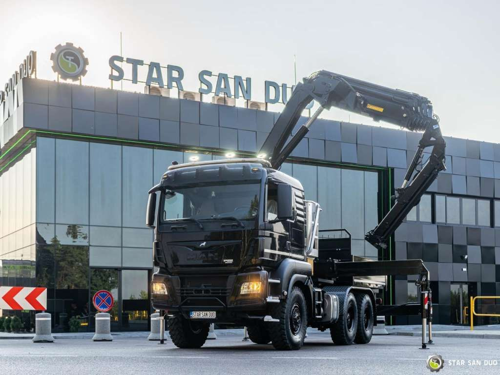 MAN TGS 26.420 6x6 HMF 3000 K6 Fly Jib Crane Basket - شاحنة كرين: صور 4 MAN TGS 26.420 6x6 HMF 3000 K6 Fly Jib Crane Basket - شاحنة كرين: صور 4