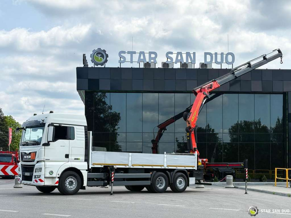 MAN TGX 26.480 6x2 PALFINGER PK 33002 EH Crane Winc - شاحنة كرين: صور 2 MAN TGX 26.480 6x2 PALFINGER PK 33002 EH Crane Winc - شاحنة كرين: صور 2