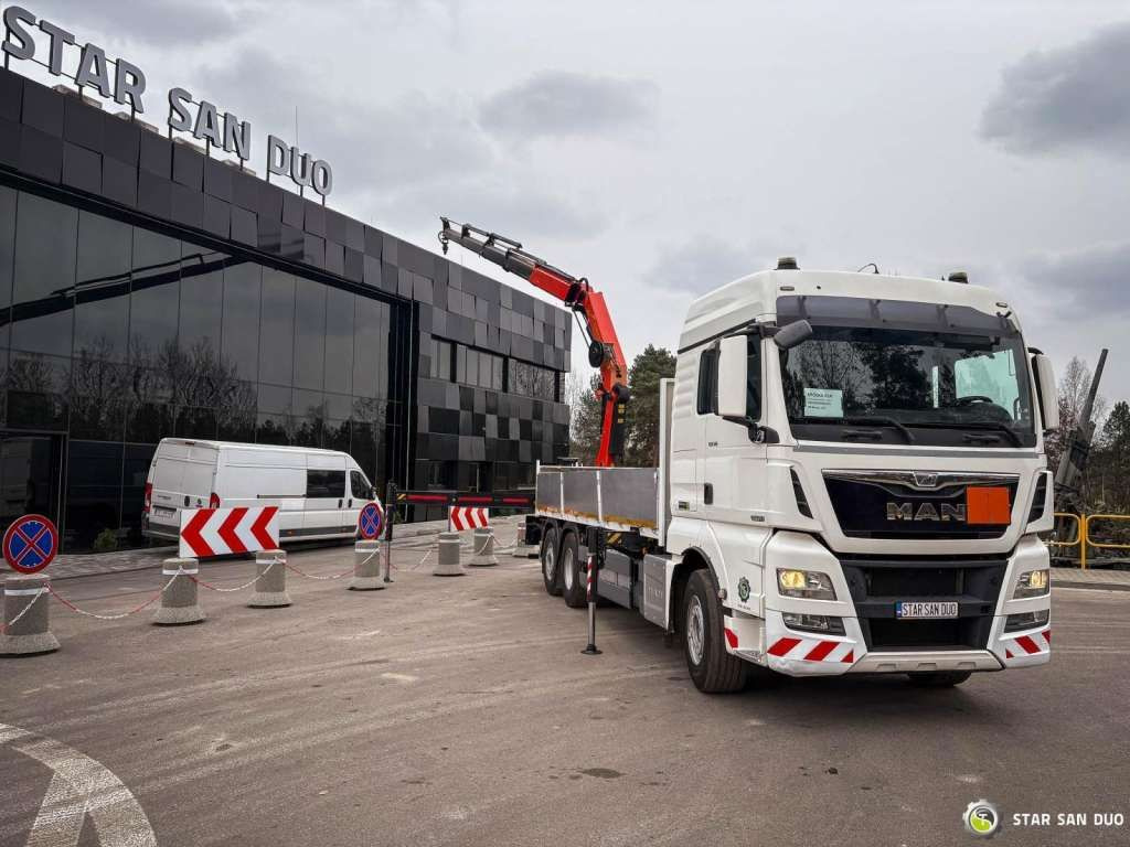 MAN TGX 26.480 6x2 PALFINGER PK 33002 EH Crane Winc - شاحنة كرين: صور 2 MAN TGX 26.480 6x2 PALFINGER PK 33002 EH Crane Winc - شاحنة كرين: صور 2