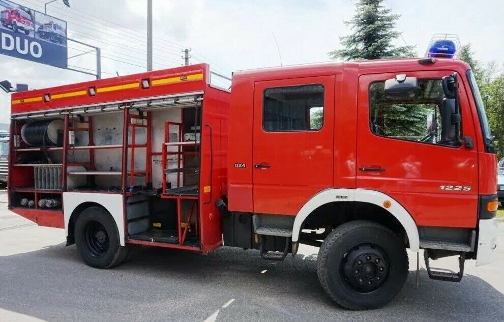 Mercedes-Benz 4x4 ATEGO 1225 Firebrigade Feuerwehr - المطافئ: صور 4 Mercedes-Benz 4x4 ATEGO 1225 Firebrigade Feuerwehr - المطافئ: صور 4