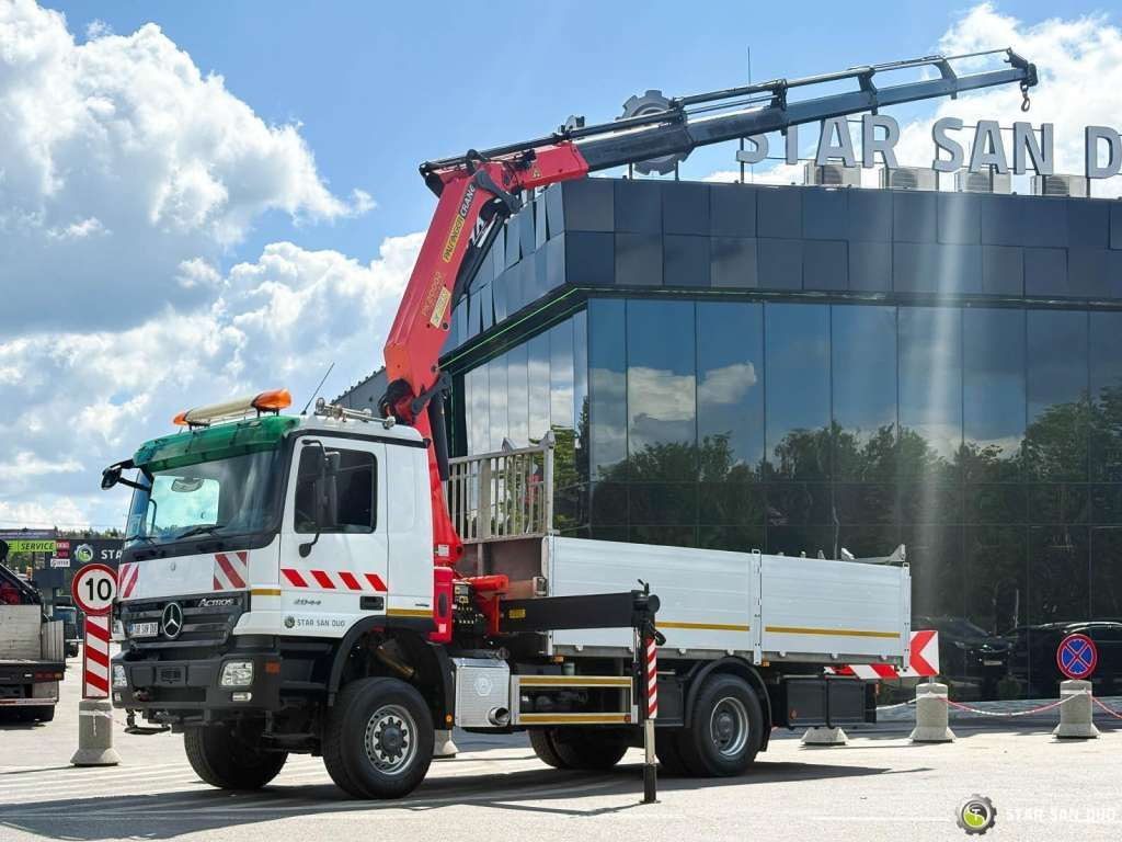 Mercedes-Benz ACTROS 2044A 4x4 Palfinger PK 20002 hds Crane - شاحنة كرين: صور 3 Mercedes-Benz ACTROS 2044A 4x4 Palfinger PK 20002 hds Crane - شاحنة كرين: صور 3