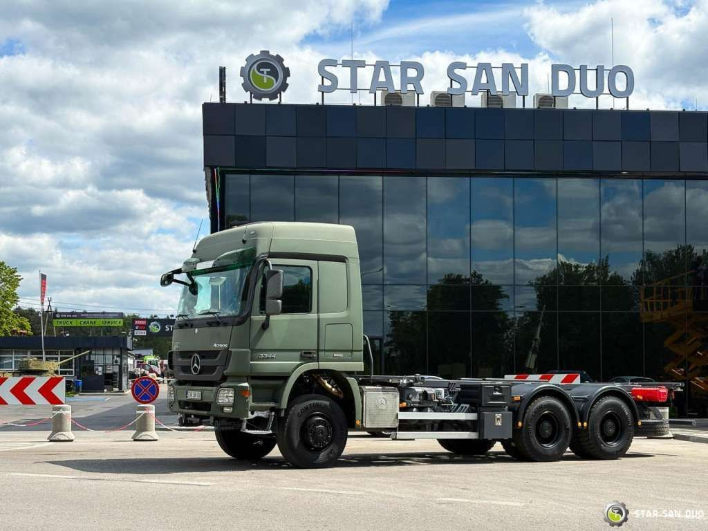 Mercedes-Benz ACTROS 3344 6x6 System Twist Lock - الشاسيه شاحنة: صور 3 Mercedes-Benz ACTROS 3344 6x6 System Twist Lock - الشاسيه شاحنة: صور 3