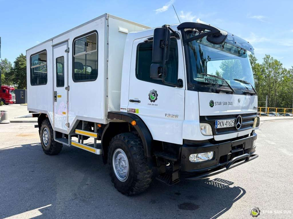 Mercedes-Benz ATEGO 1326 4x4 Double Cab Camper BUS - الشاسيه شاحنة: صور 5 Mercedes-Benz ATEGO 1326 4x4 Double Cab Camper BUS - الشاسيه شاحنة: صور 5