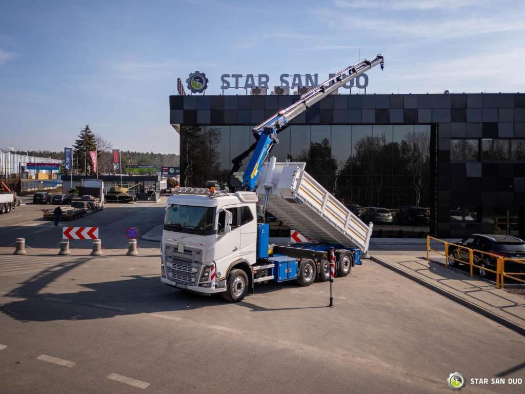 Volvo FH 16.550 8x4 Palfinger PK 34002-SH Crane Kippe - قلابات: صور 3 Volvo FH 16.550 8x4 Palfinger PK 34002-SH Crane Kippe - قلابات: صور 3