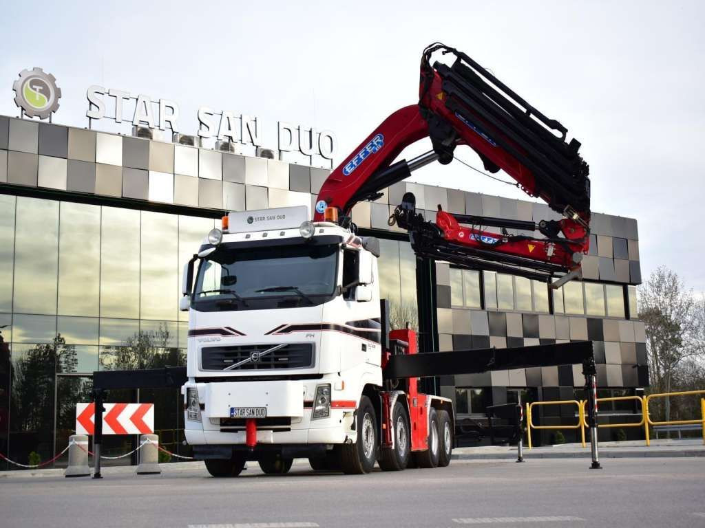Volvo FH 520 8x2 EFFER 850 Fly Jib Winch 5th - شاحنة كرين, شاحنة جرار: صور 2 Volvo FH 520 8x2 EFFER 850 Fly Jib Winch 5th - شاحنة كرين, شاحنة جرار: صور 2