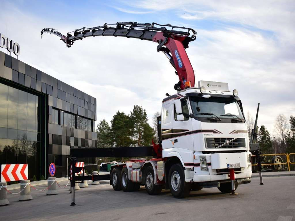 Volvo FH 520 8x2 EFFER 850 Fly Jib Winch 5th - شاحنة كرين, شاحنة جرار: صور 3 Volvo FH 520 8x2 EFFER 850 Fly Jib Winch 5th - شاحنة كرين, شاحنة جرار: صور 3