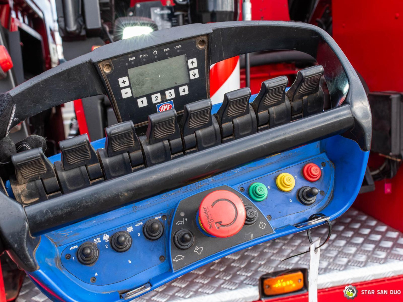 شاحنة كرين : صور 26 شاحنة كرين : صور 26