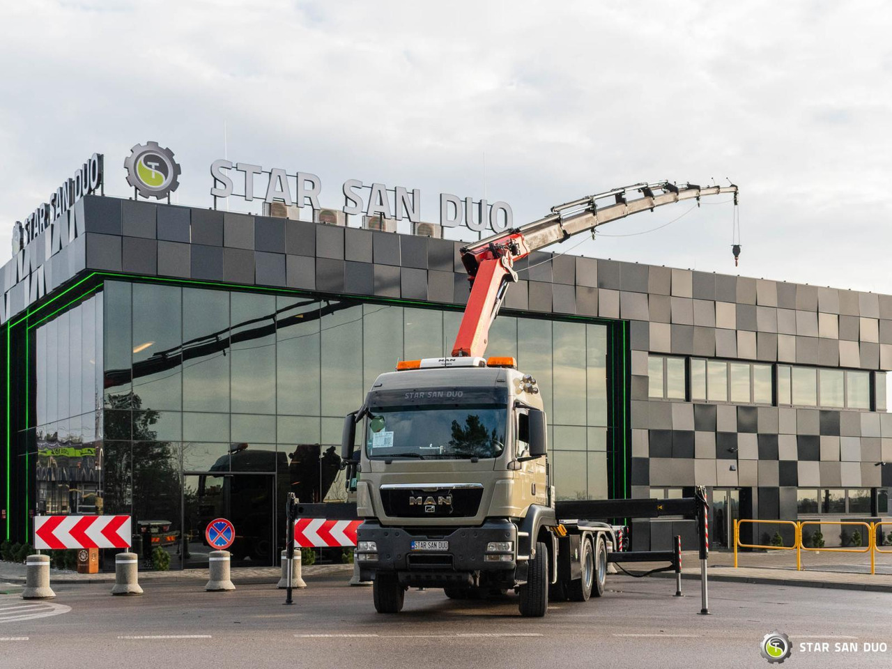 - شاحنة كرين: صور 5 - شاحنة كرين: صور 5