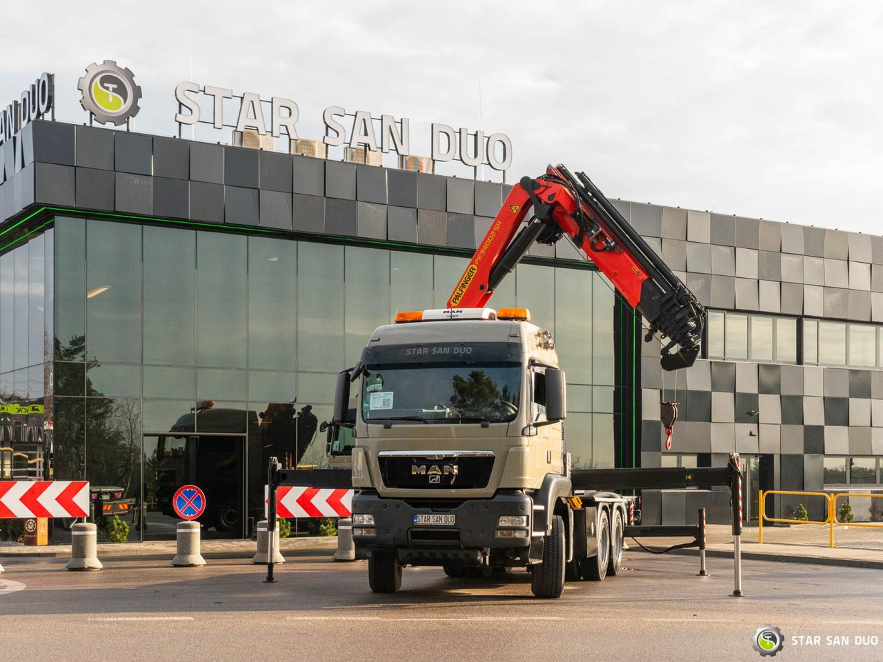 - شاحنة كرين: صور 4 - شاحنة كرين: صور 4