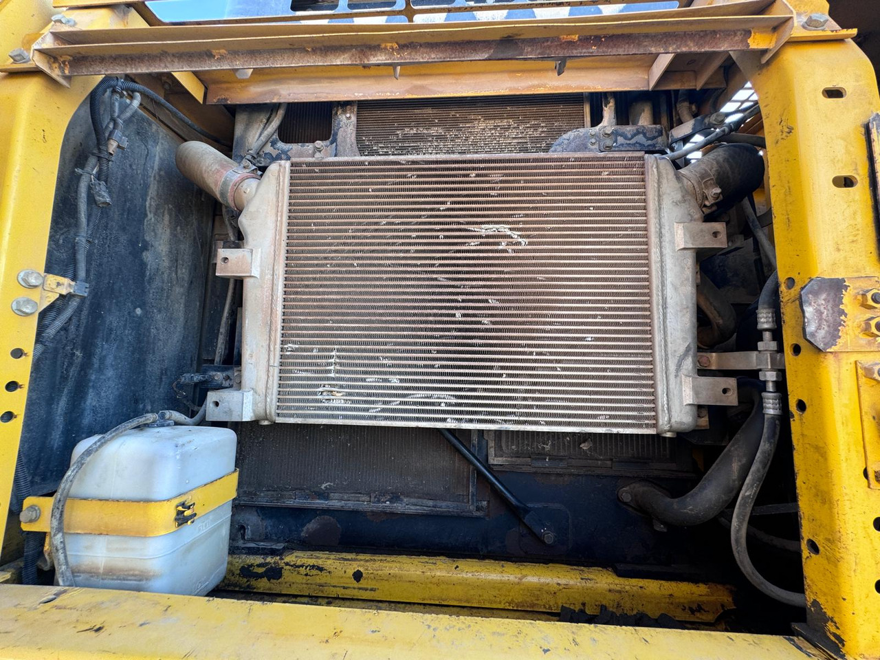 حفارات زحافة KOMATSU PC360 LC 10: صور 22