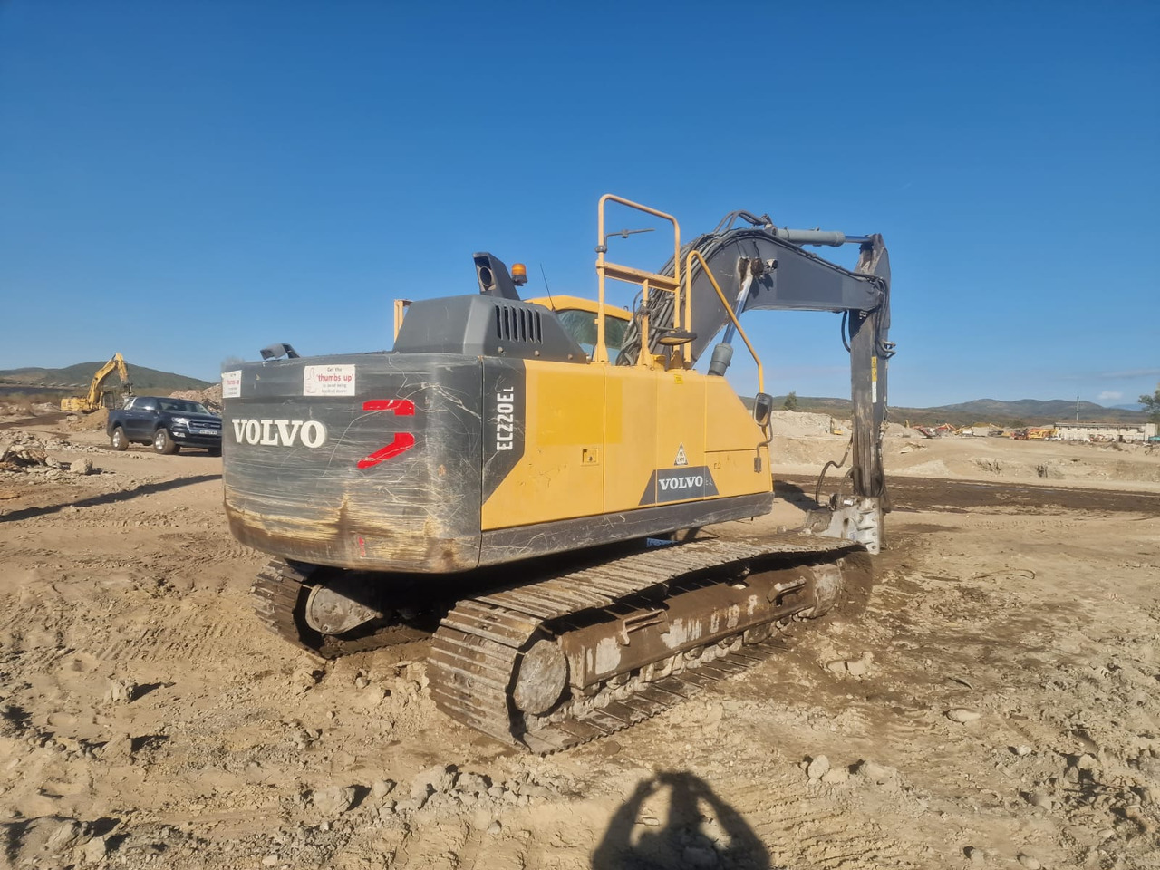 حفارة VOLVO EC220 E: صور 7