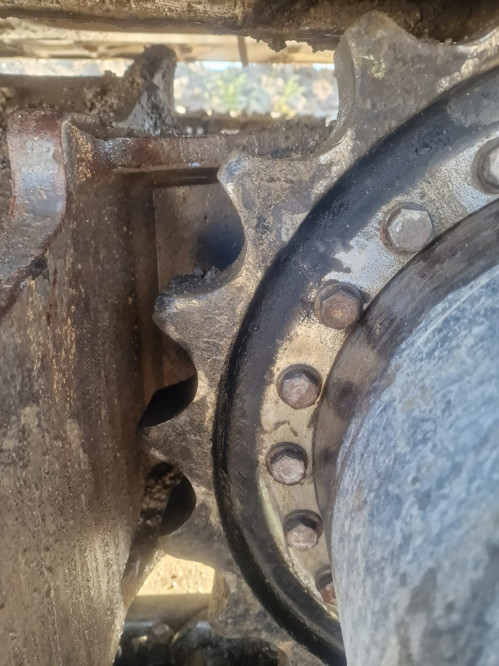 VOLVO EC220 E - حفارة: صور 4 VOLVO EC220 E - حفارة: صور 4