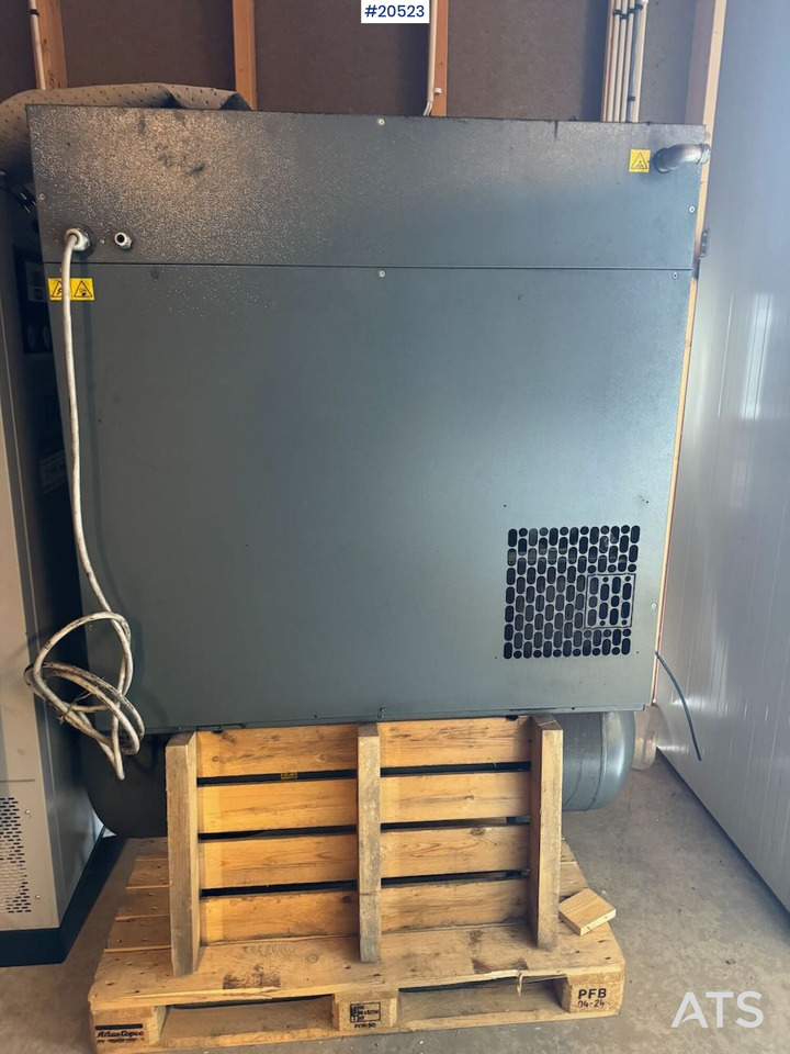 Atlas Copco GA5FF - آلات البناء: صور 1 Atlas Copco GA5FF - آلات البناء: صور 1