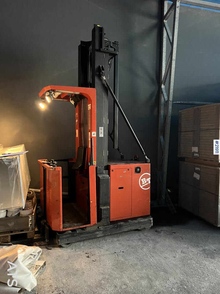 رافعة شوكية كهربائية BT OP 1000 HSE Elektrisk truck: صور 11 رافعة شوكية كهربائية BT OP 1000 HSE Elektrisk truck: صور 11