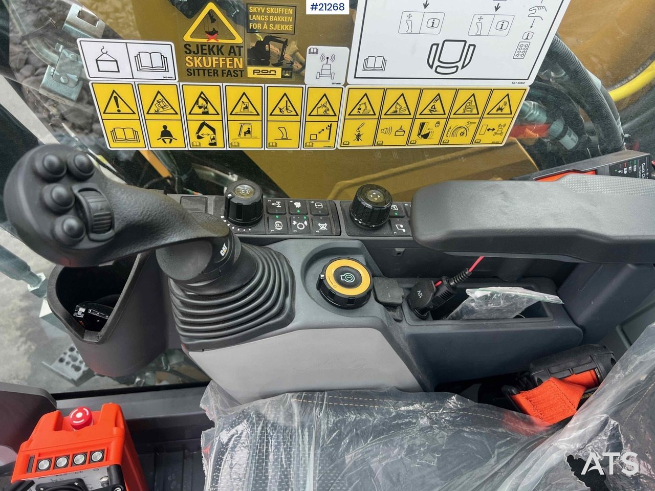 حفارة على عجلات CAT M315: صور 8