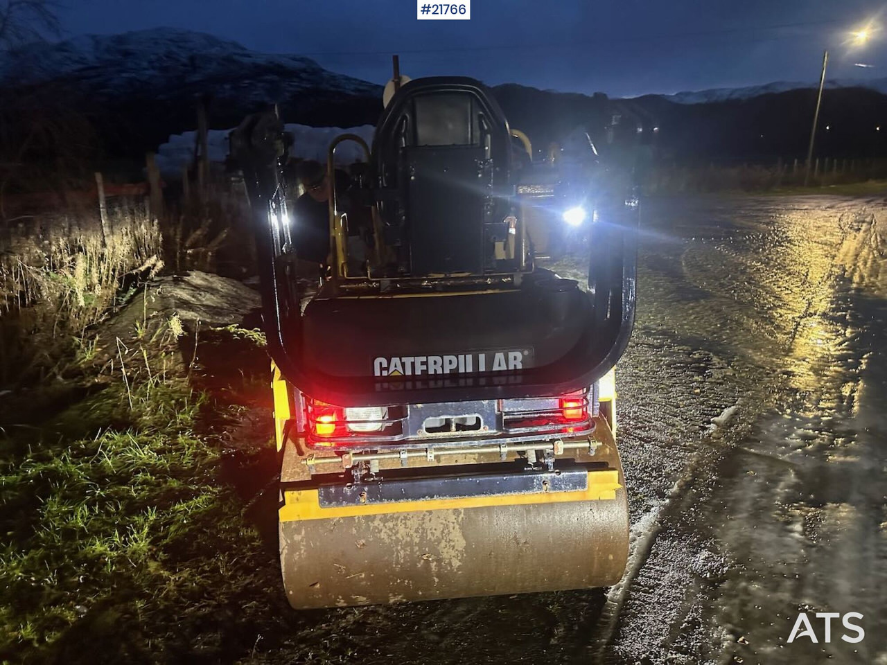 CAT Vals - مدحلة الأسفلت: صور 3 CAT Vals - مدحلة الأسفلت: صور 3